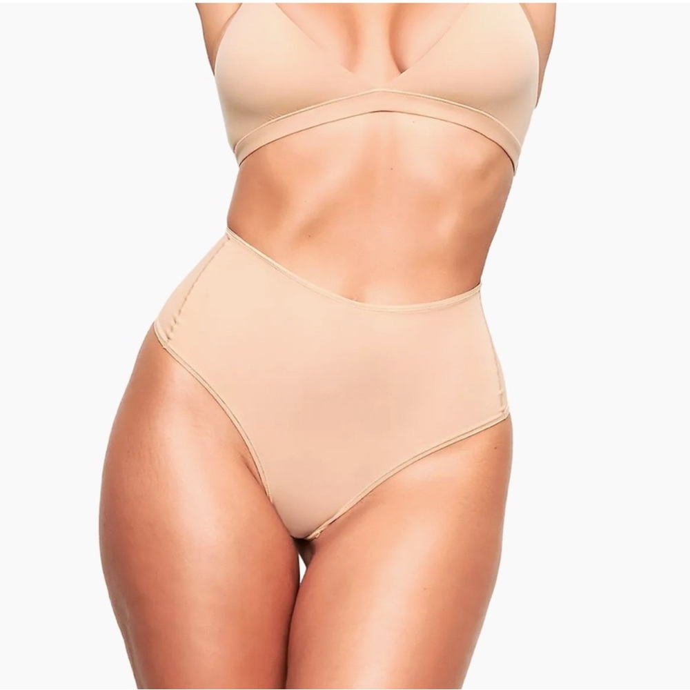 Skims Barely There High-Waist Thong | SIZE XL